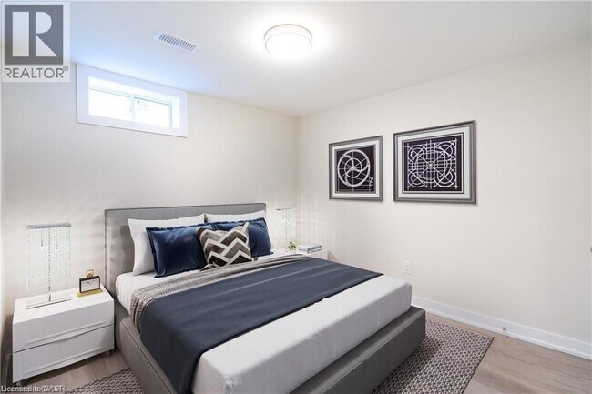 Photo du bâtiment - 73 Ofield Rd