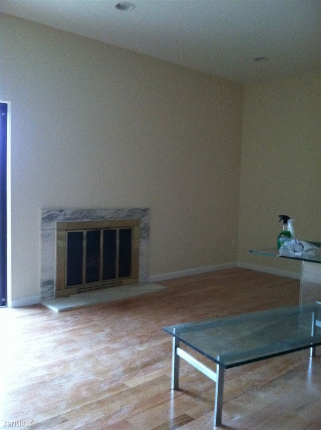 Building Photo - 2 br, 2 bath House - Green Farms