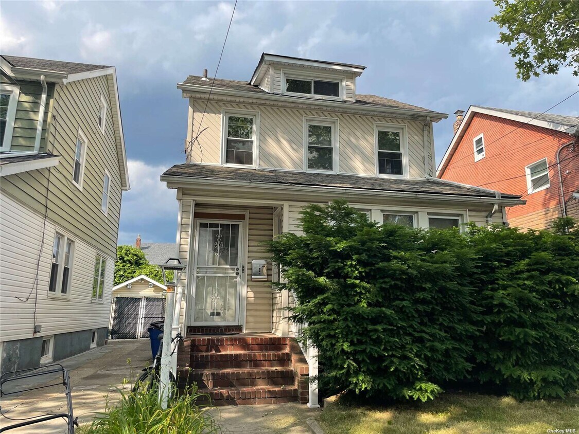 24025 144th Ave, Queens, NY 11422 House Rental in Queens, NY