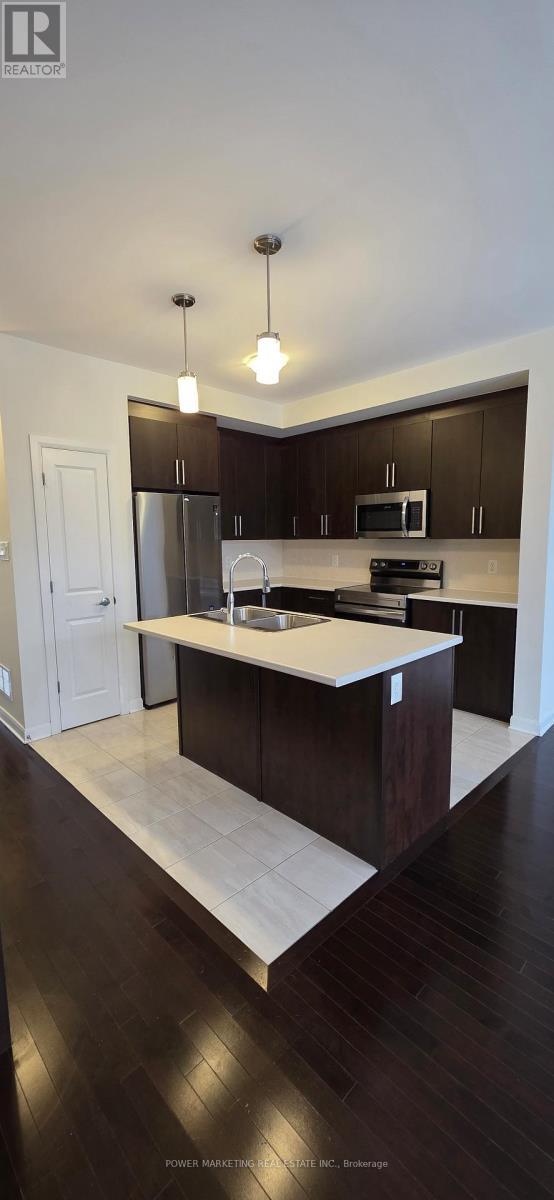 Photo du bâtiment - 92 Natare Pl