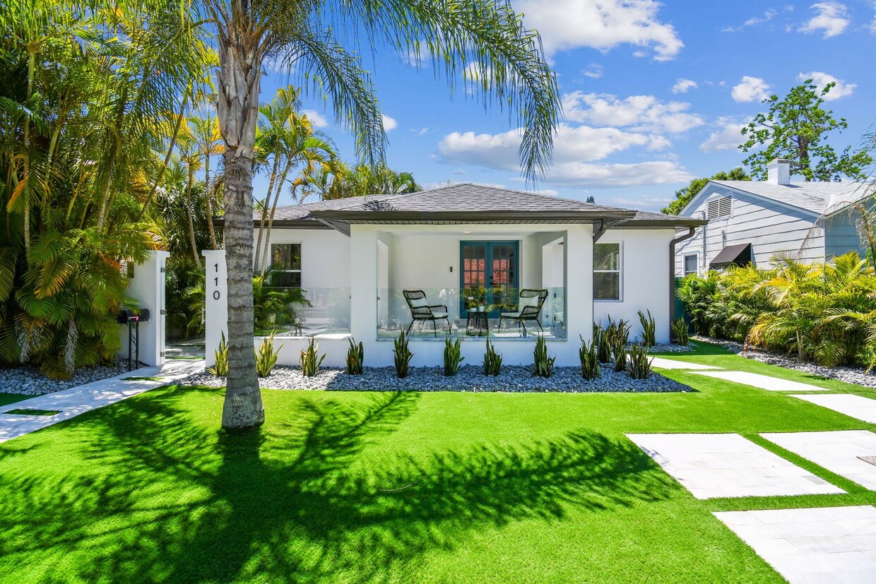 Primary Photo - Exquisite Old Northeast 2/2 Duplex: Modern...