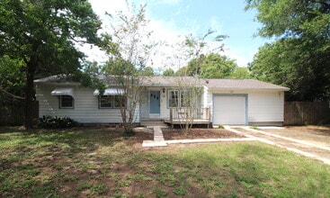 Building Photo - 9 Mandalay Dr