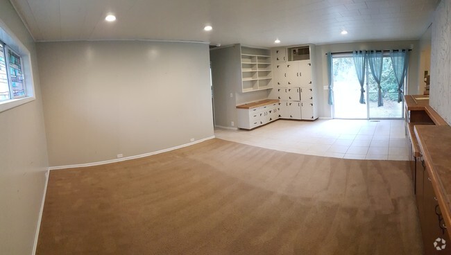 BACK LIVING - 5955 SW 179th Ave