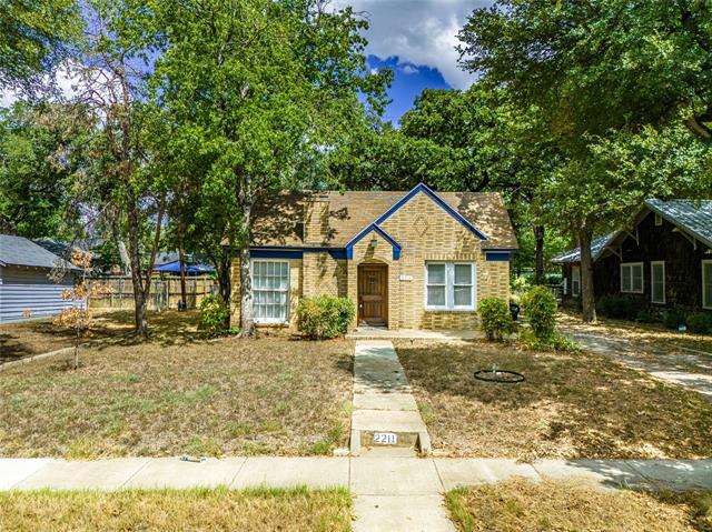 Primary Photo - 2211 Honeysuckle Ave
