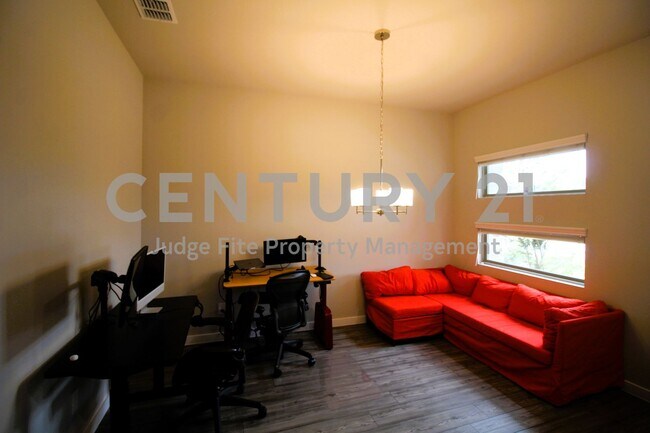 Building Photo - Beautiful 3/2/2in Royce City For Rent!