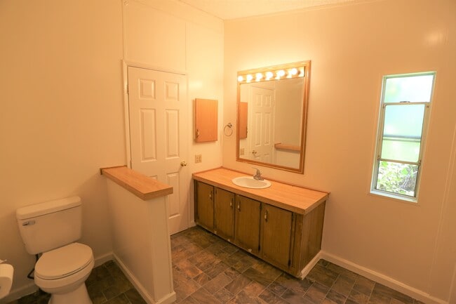 Building Photo - 2631 Olive Ave