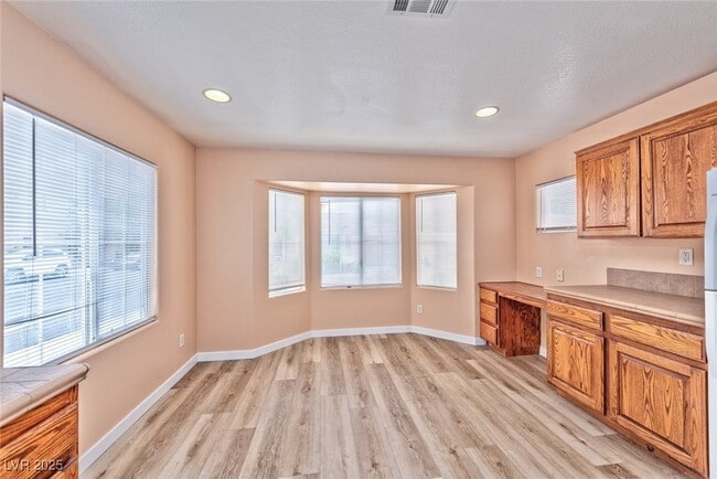 Building Photo - 10439 Zen Ct