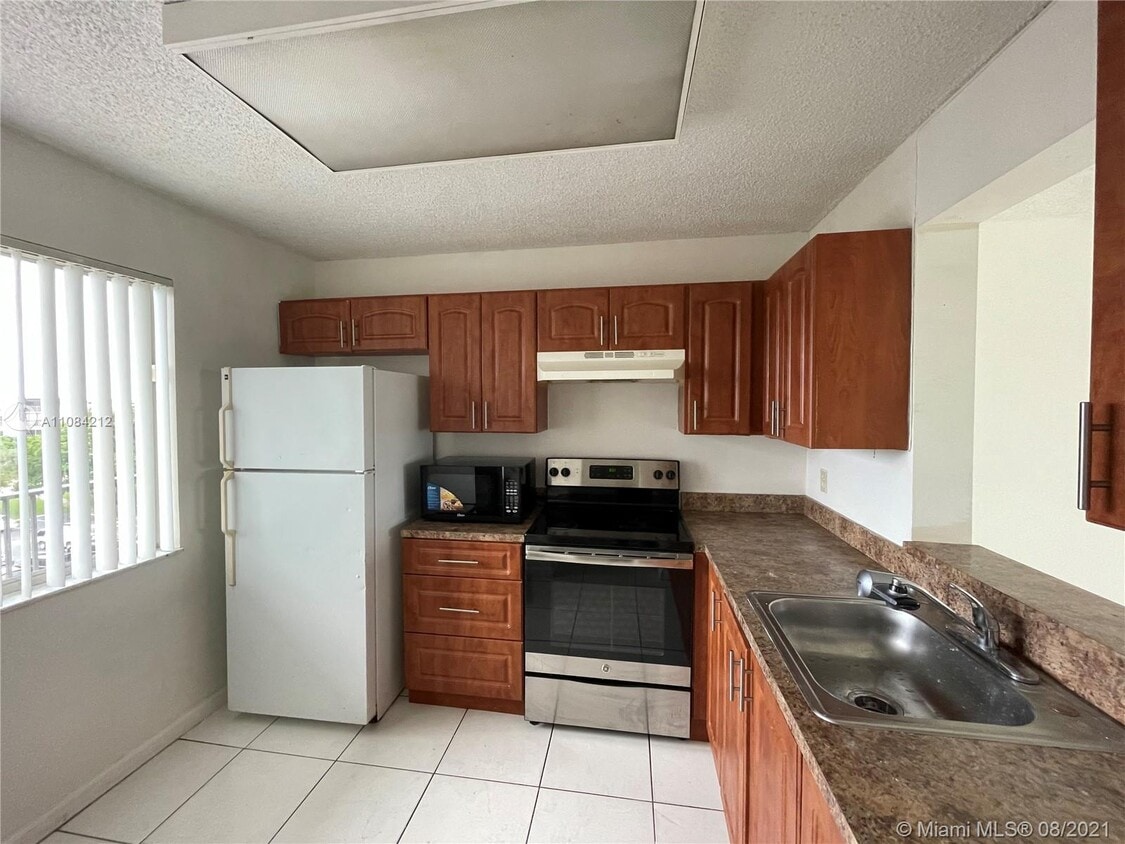 8740 N Sherman Cir Unit 502, Miramar, FL 33025 Condo for Rent in