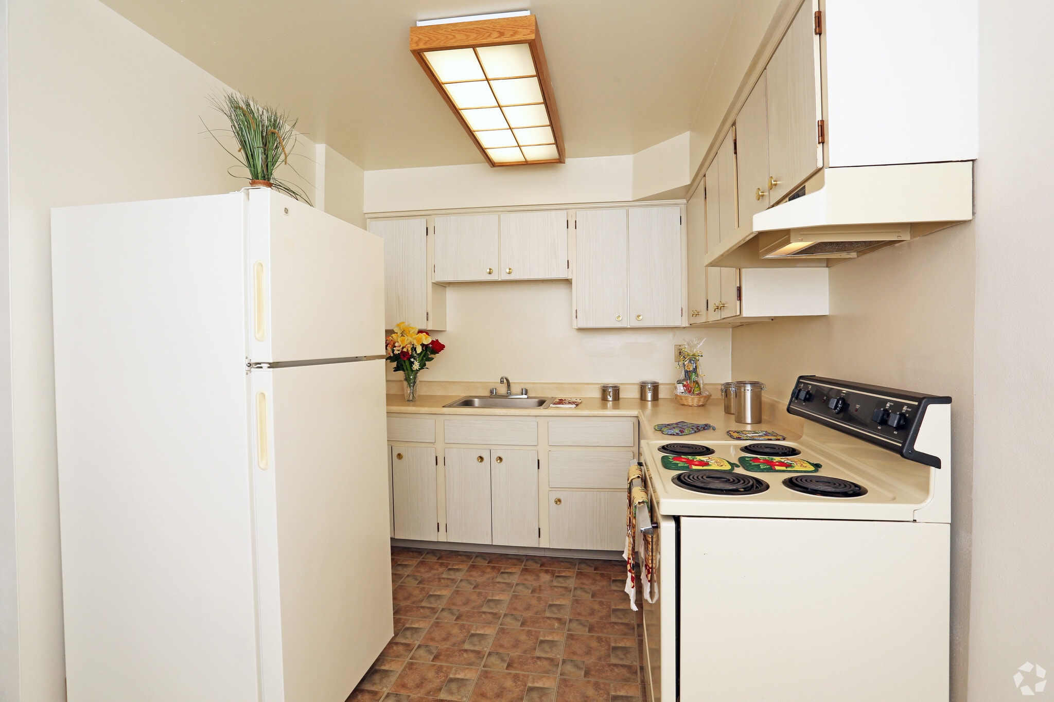 Sanbrook Apartments photo 2