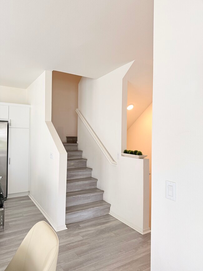 Foto del edificio - 5216 Beachfront Cove St