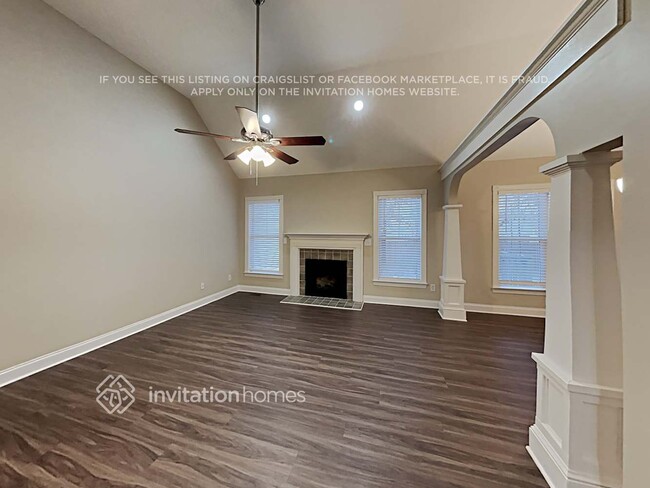 Building Photo - 508 Riverglen Dr NW