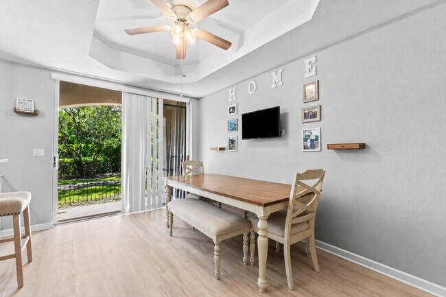 Foto del edificio - 2928 Hidden Hills Rd