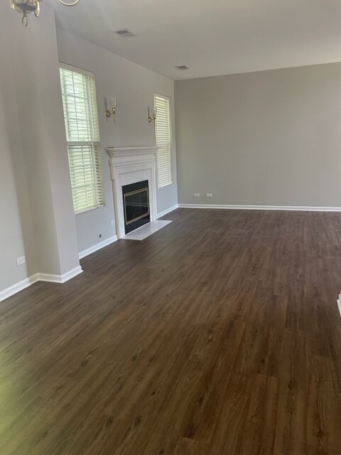 Building Photo - 2747 Sheridan Ct
