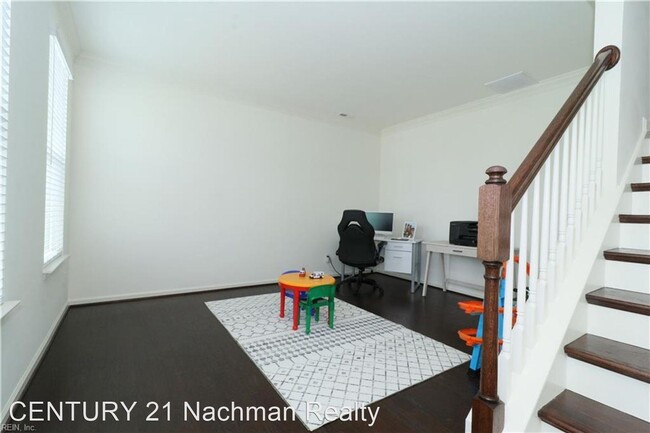 Building Photo - 4 br, 3 bath House - 978 Painted Lady Place