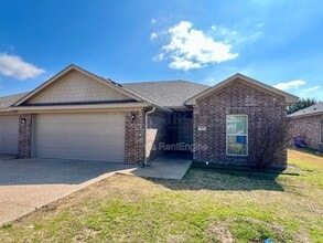 Building Photo - 5604 Foxborough Dr