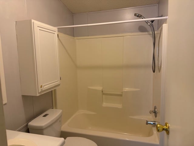 Building Photo - 21 Glenmont Ln