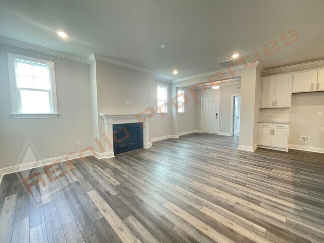 Building Photo - Gorgeous Brand New 4 Bedroom 3 Bath Home w...