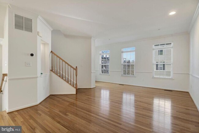 Foto del edificio - 4801 Portsmouth Rd
