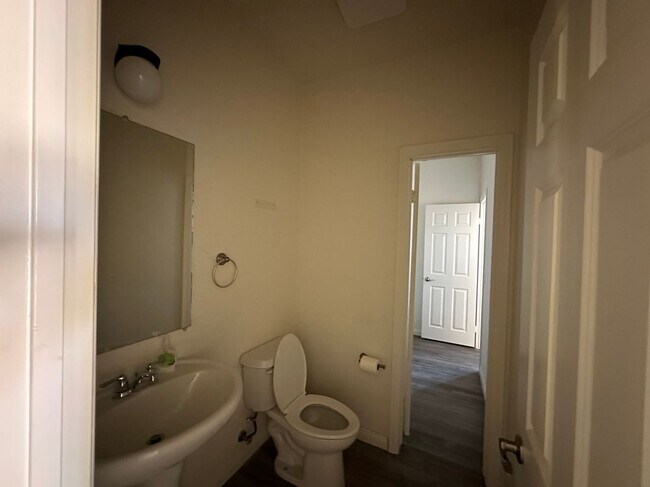 Foto del edificio - 15176 Sheridan Ct