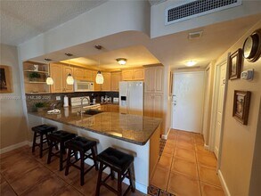 Building Photo - 3725 S Ocean Dr