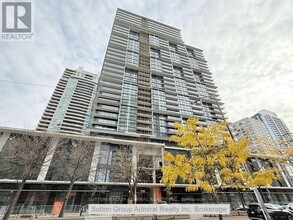 Building Photo - 4955 Yonge St