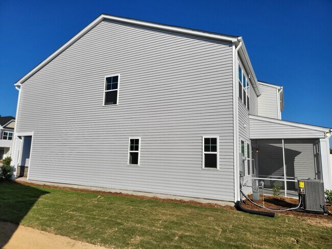 Foto del edificio - 151 Tumbling Rock Way