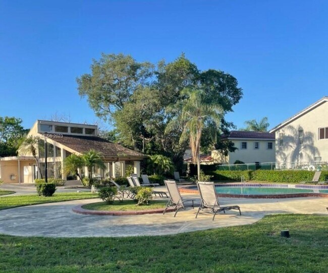 60 Wimbledon Lakes Dr, Plantation, FL 33324 Townhome Rentals in