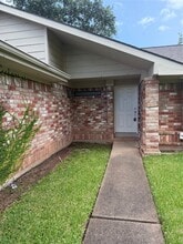 Building Photo - 2926 Colony Dr