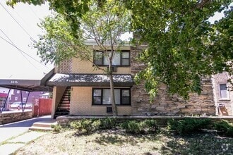Building Photo - 4416 N Kostner Ave