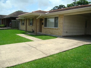 Building Photo - 4208 Tartan Dr