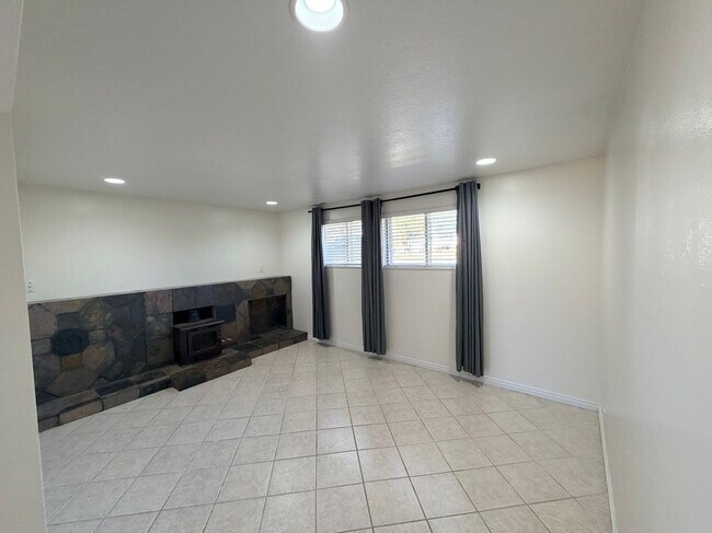 Foto del edificio - 3693 W Pensacola Cir