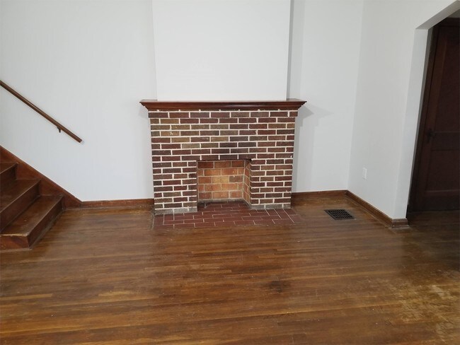 Building Photo - 3080 Sullivant Ave