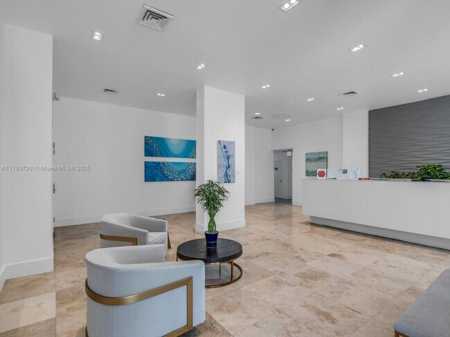 Foto del edificio - 2101 S Ocean Dr