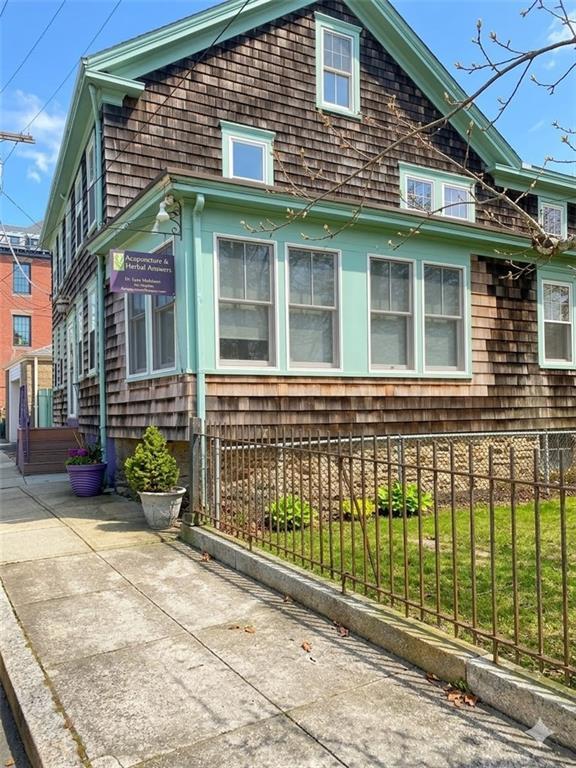 Building Photo - 1 Bartlett Ct