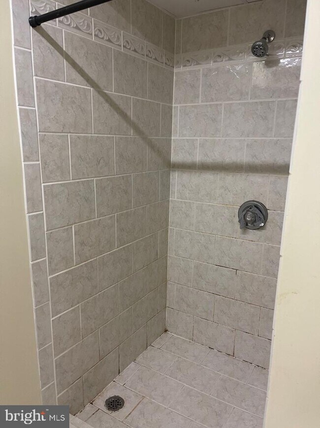 Foto del edificio - 28904 Ridge Rd