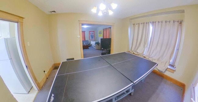 Building Photo - 3D Tour Available-Just a Few Blocks to Cam...
