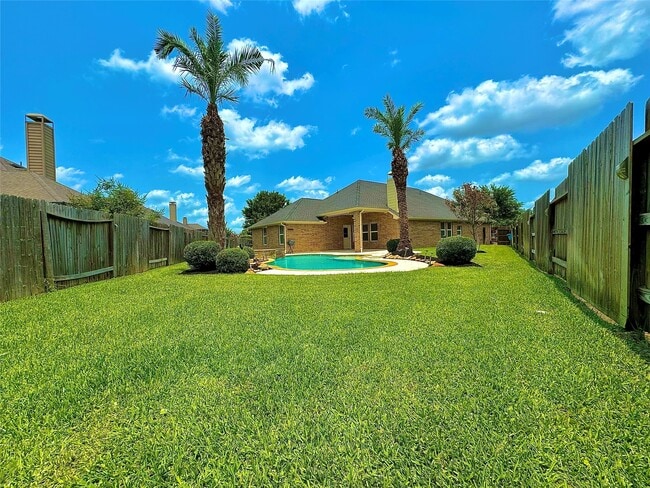 Foto del edificio - 28251 Chalet Park Dr