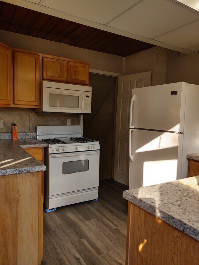 1318 Northfield Ave NE, Grand Rapids, MI 49505 Townhome Rentals in