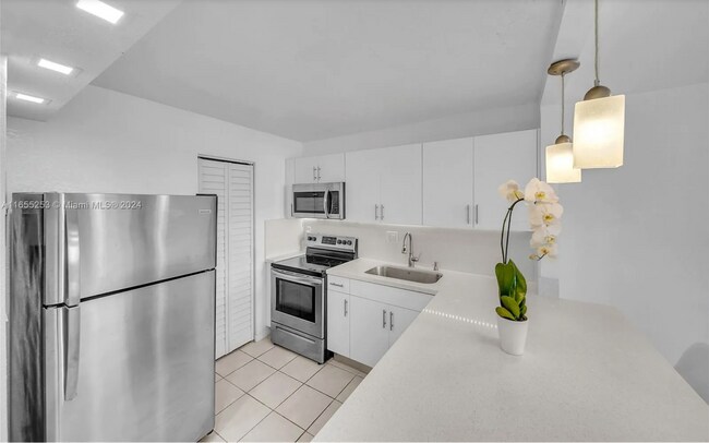 Foto del edificio - 2903 NE 163rd St