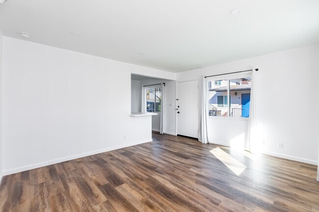 Building Photo - 6051 Hillandale Dr