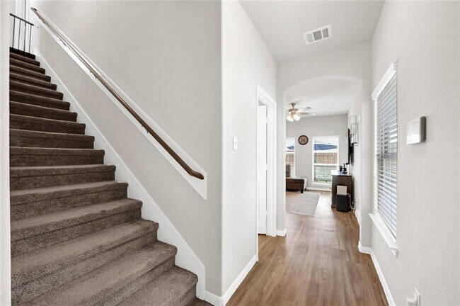 Foto del edificio - 6550 Macroom Meadows Ln