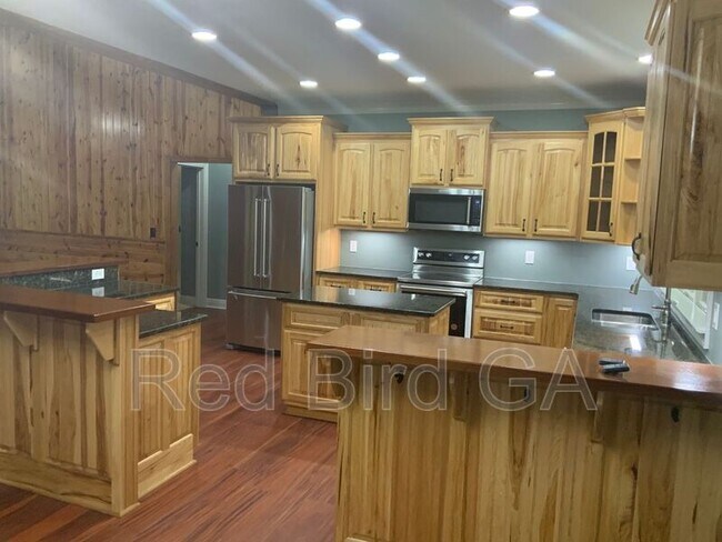 Foto del edificio - 168 Timberlake Dr
