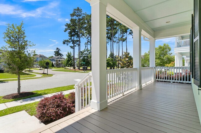 Building Photo - 3688 Maidstone Dr