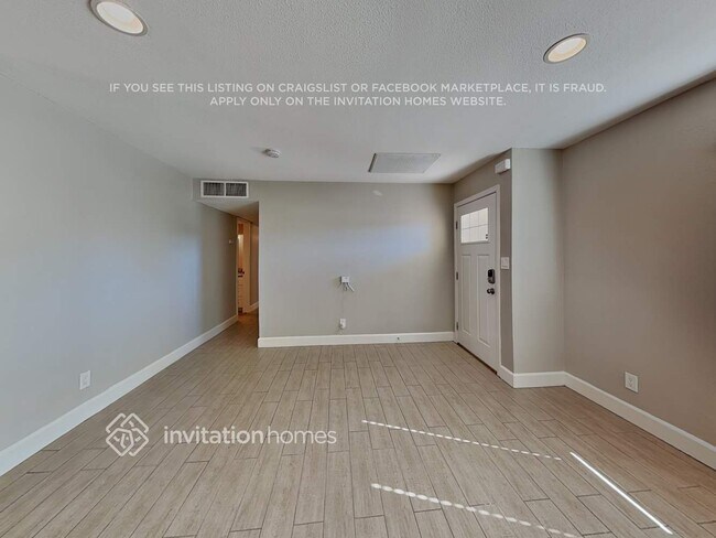 Foto del edificio - 8702 E Valley View Rd