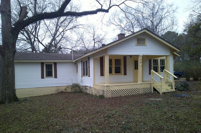 Foto del edificio - *****MOVE IN SPECIAL! 1/2 OFF 1ST MONTHS R...