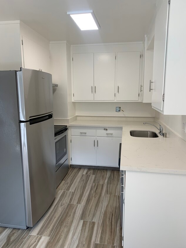 Primary Photo - 1109 Capuchino Ave