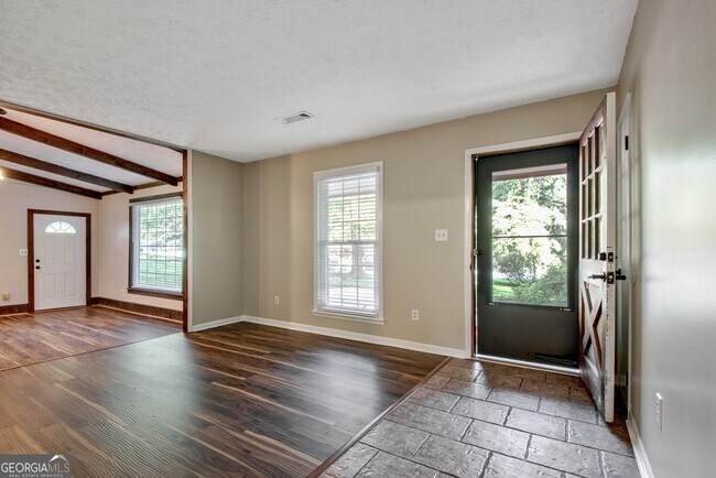 Foto del edificio - 11 Logwood Ln