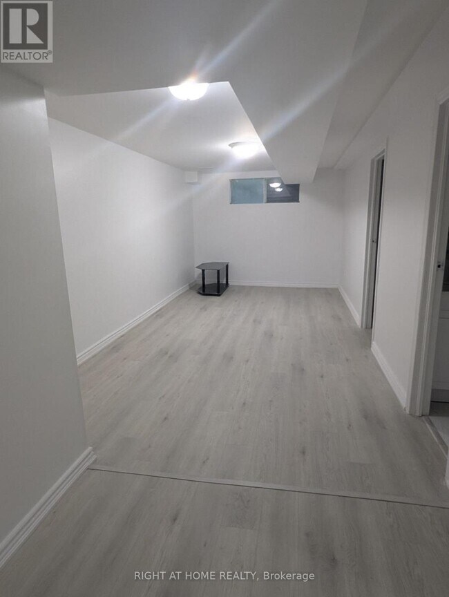 Photo du bâtiment - 1373 Everton St