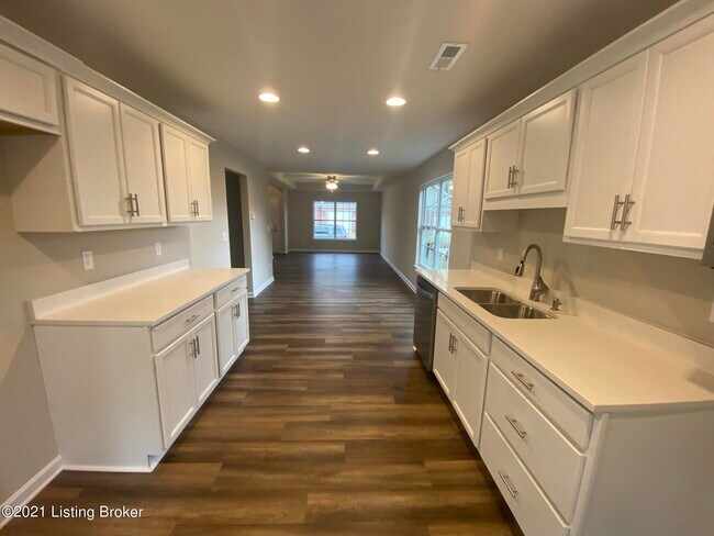 Foto del edificio - 8217 Arbor Meadow Way