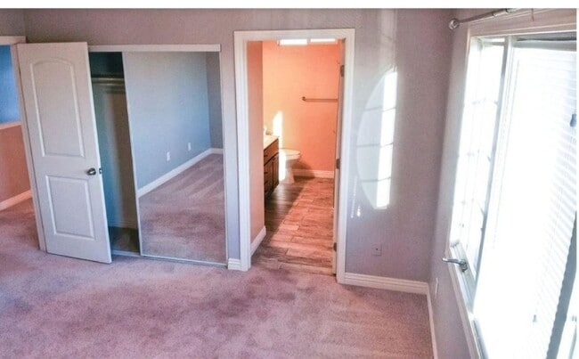 Building Photo - 1151 Viewpointe Blvd